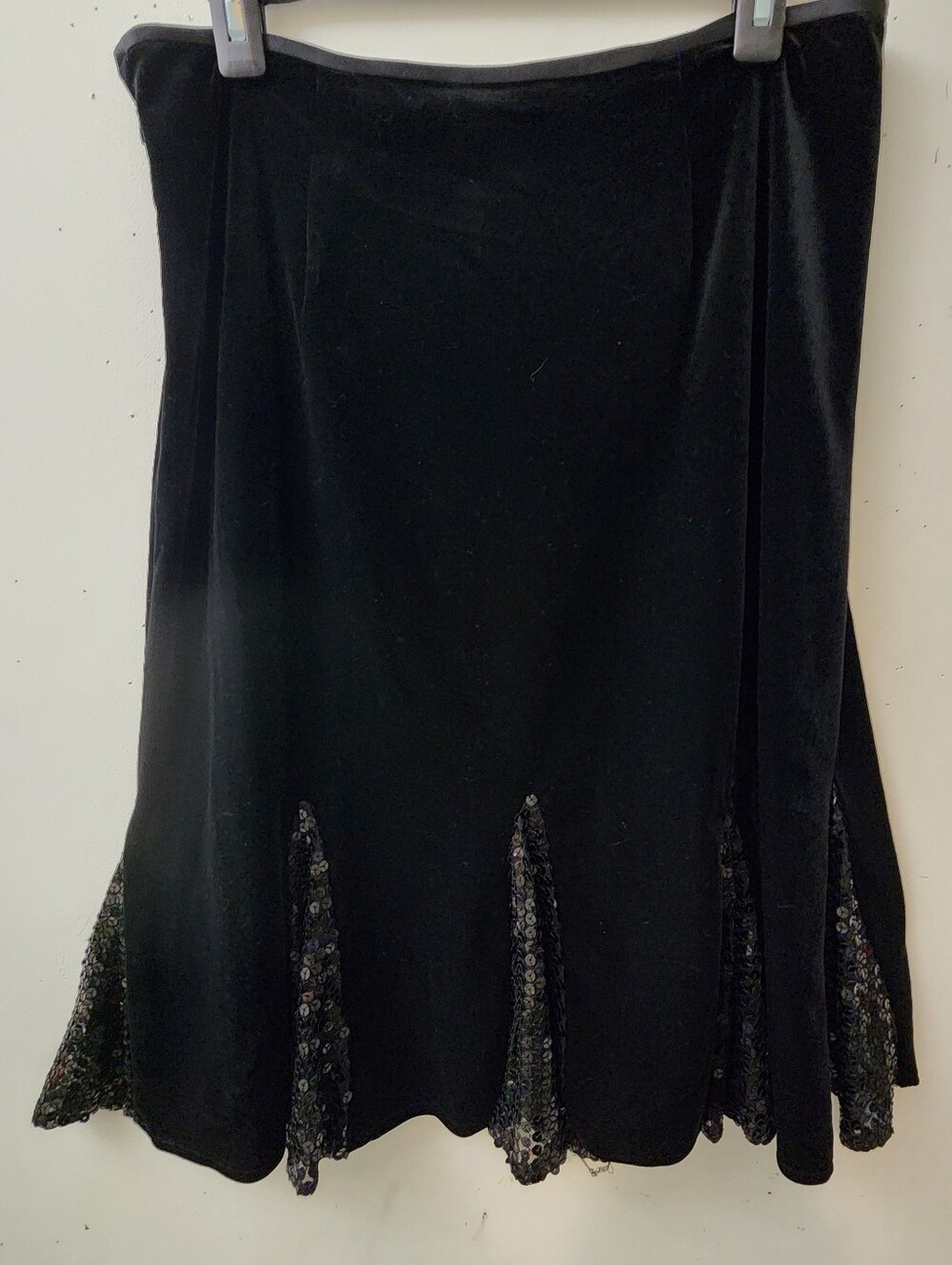 Jackie Jon New York 12 Black Velvet Flared Skirt Sequin Godets Elegant Midi